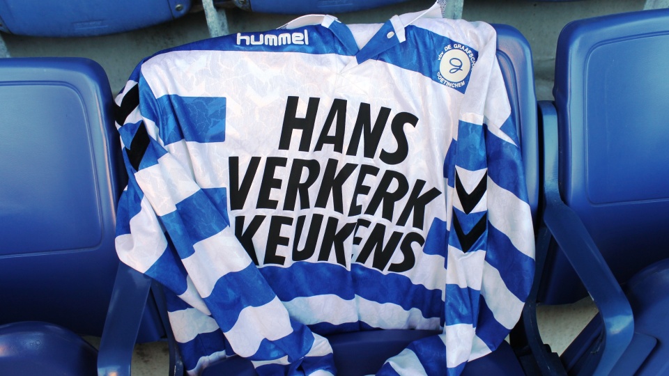 Hummel kleedt Graafschap