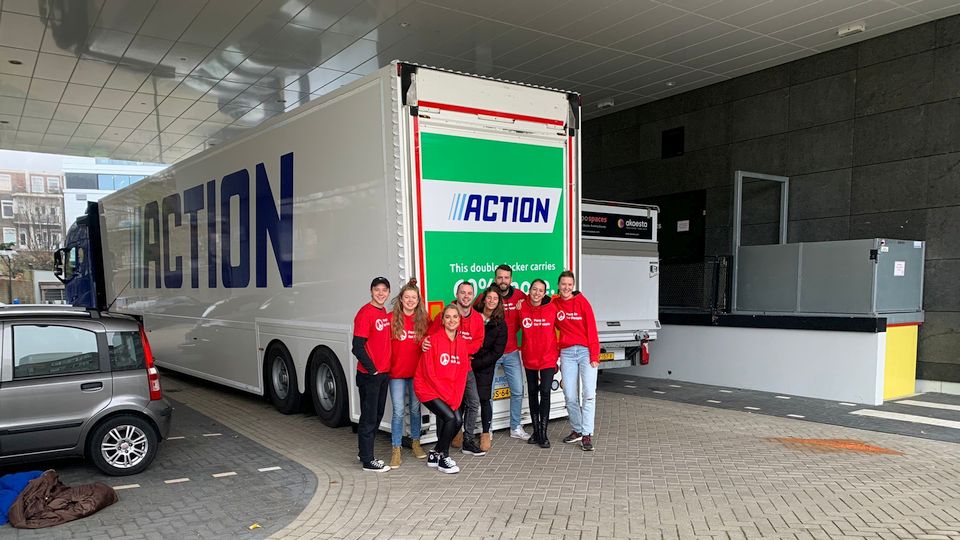 Action helpt People for People met 35.000 artikelen