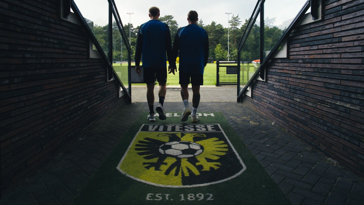 Vitesse brengt ode aan supporters in video